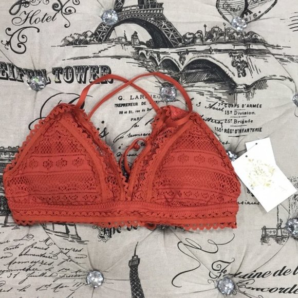 BECCA ColorPlay Crochet Strappy Back Bikini Top - Picture 4 of 7